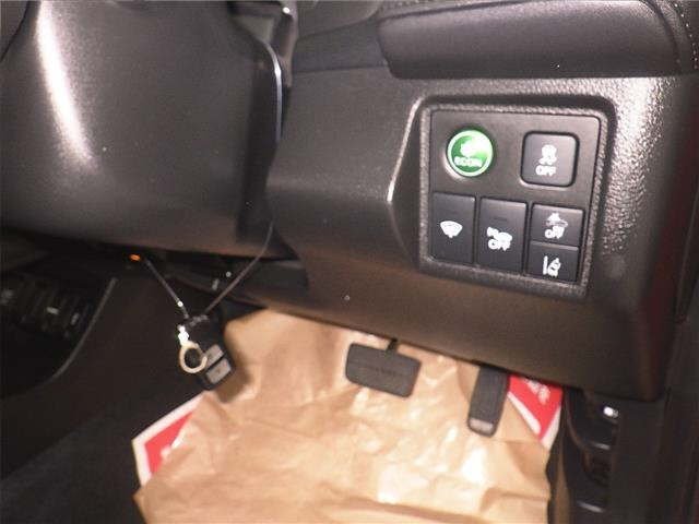 
2020 Honda Vezel Hybrid X – RU4 – CJ10002 full									