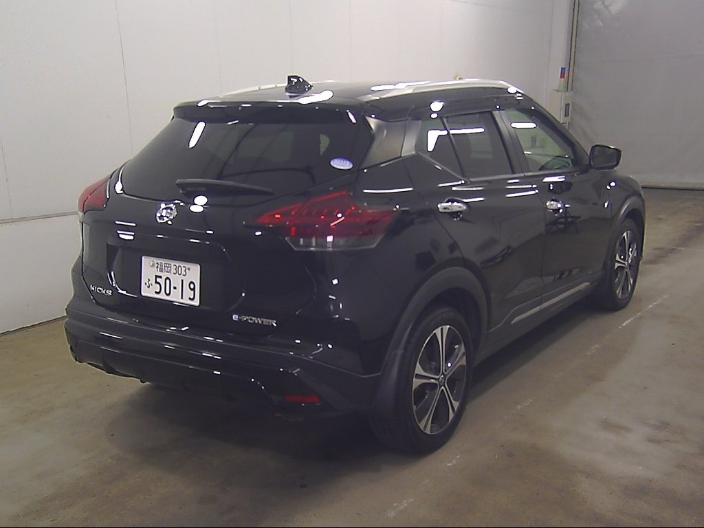 
Nissan Kicks e-POWER X – P15 – CJ10024 full									