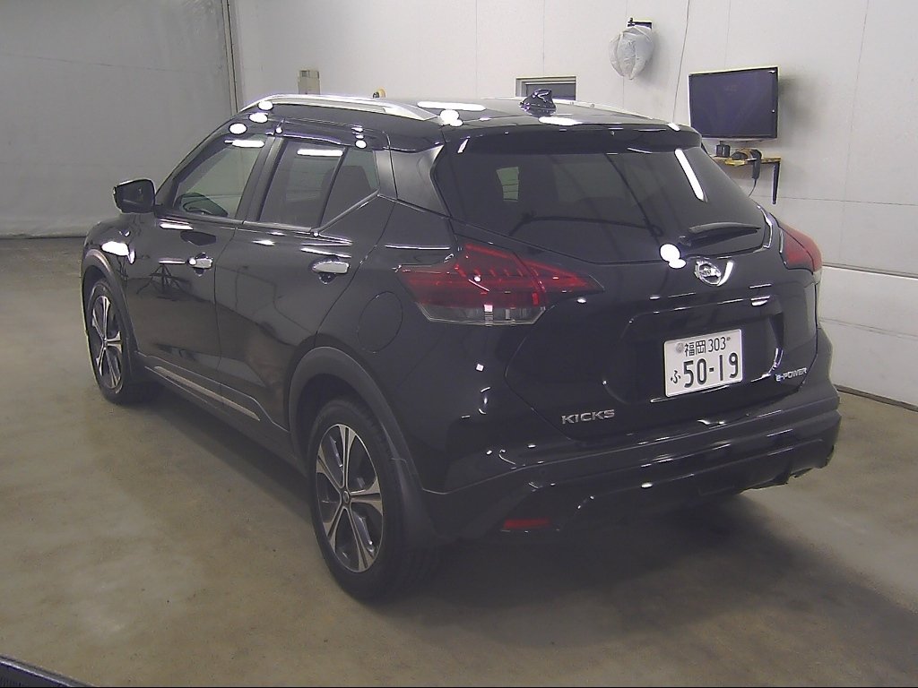 
Nissan Kicks e-POWER X – P15 – CJ10024 full									